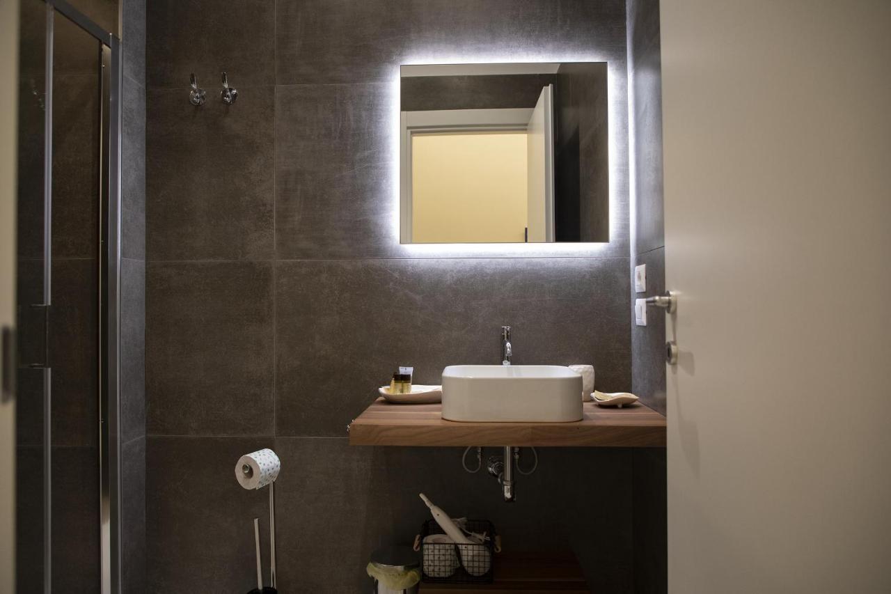 South Hands Luxury Rooms Naples Exterior photo