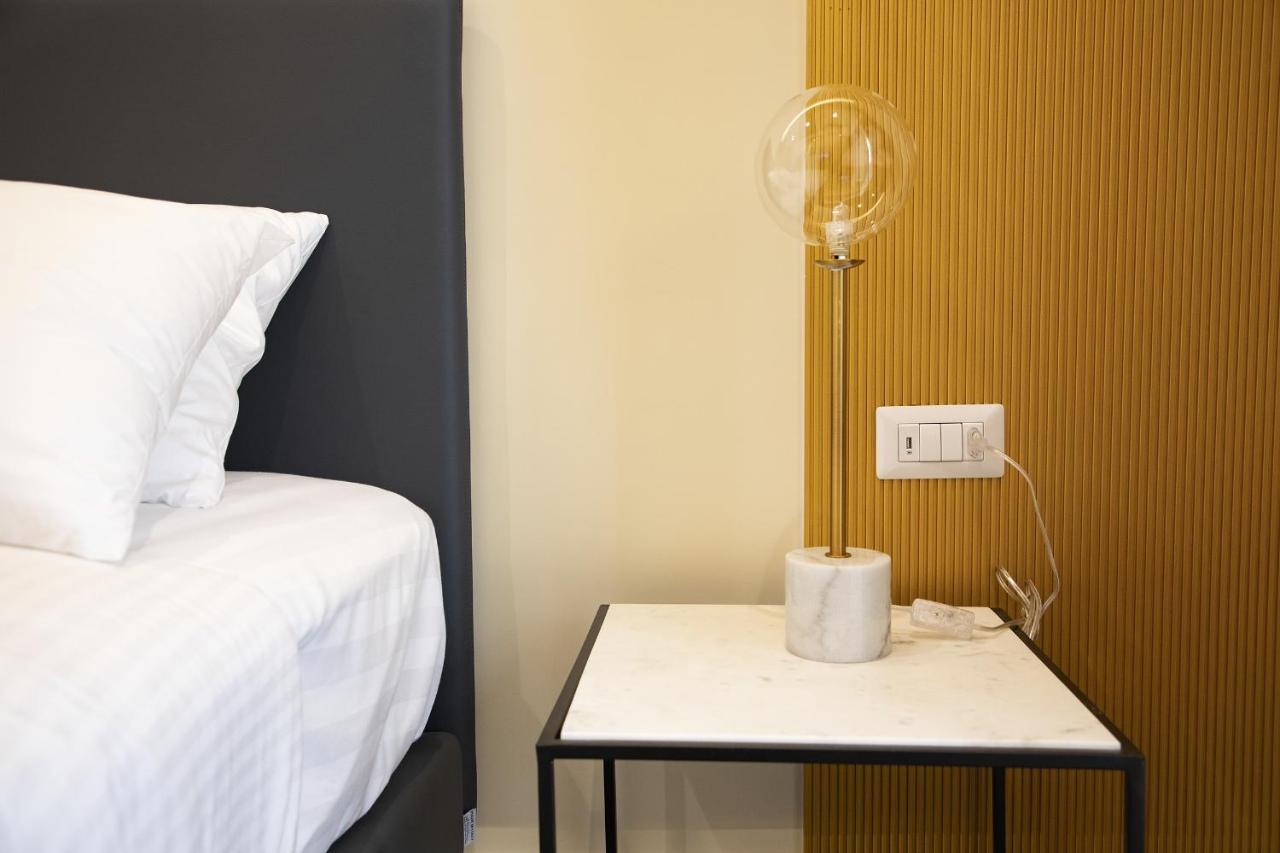 South Hands Luxury Rooms Naples Exterior photo